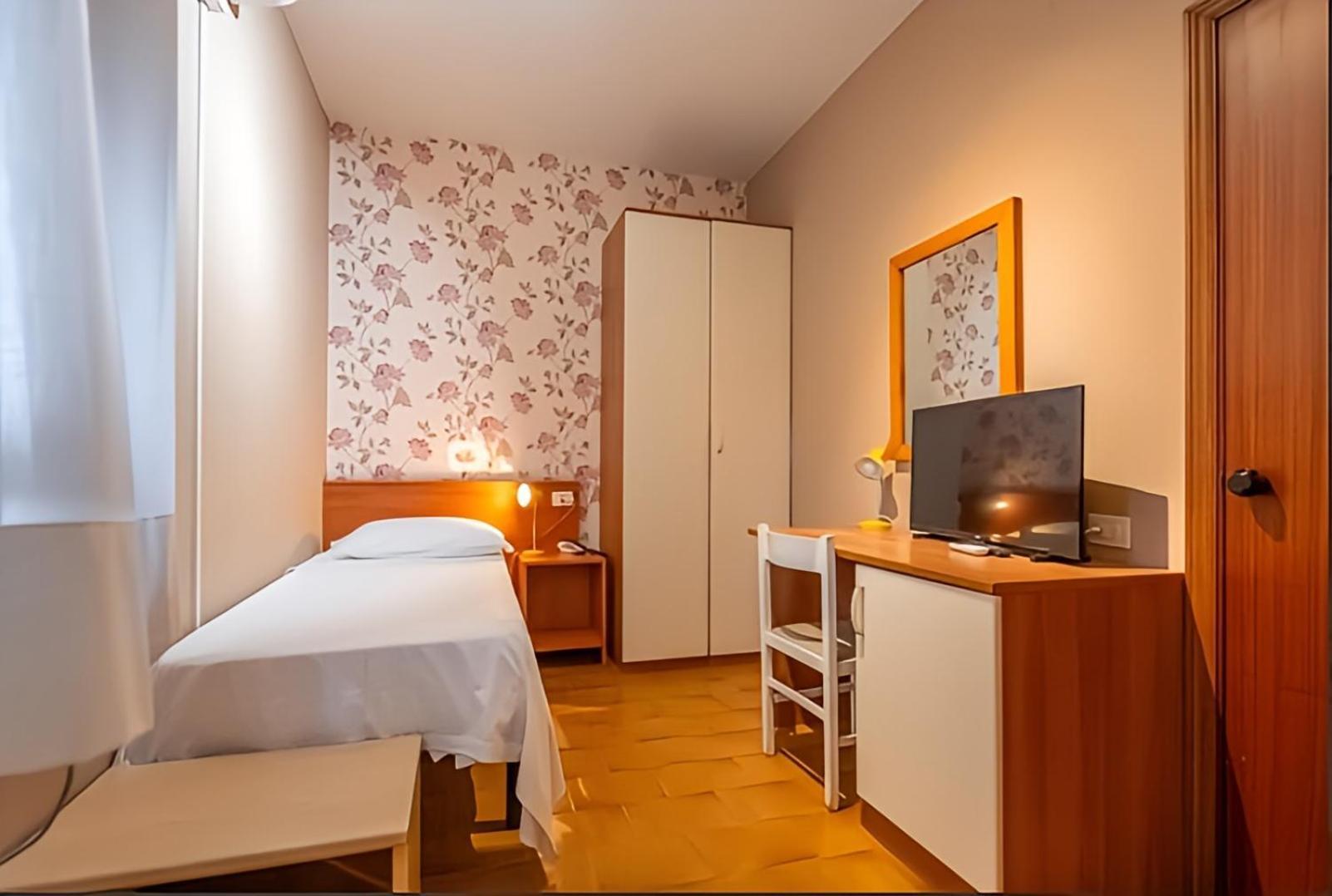 Hotel Velus Civitanova Marche Zewnętrze zdjęcie