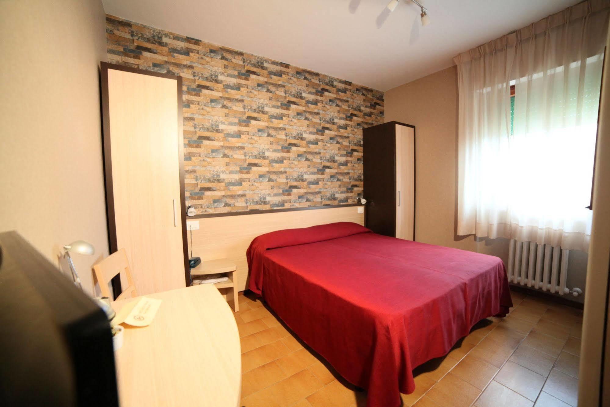 Hotel Velus Civitanova Marche Zewnętrze zdjęcie