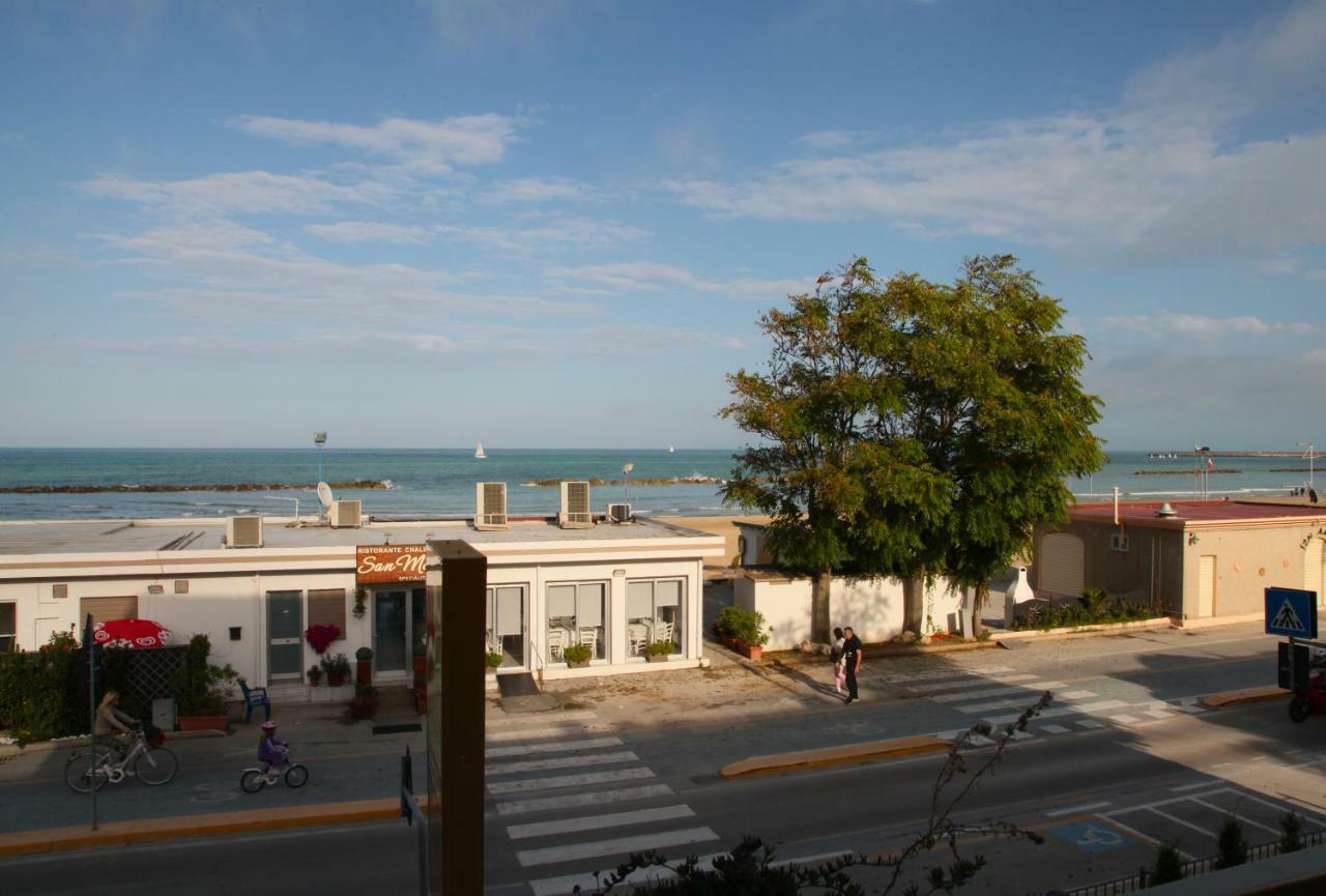 Hotel Velus Civitanova Marche Zewnętrze zdjęcie